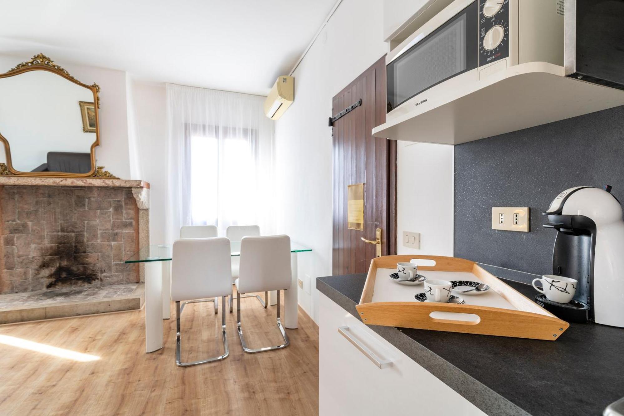 Ca' Dei Carmini Apartment